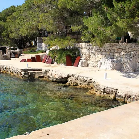 Dom wakacyjny Secluded Fisherman's Lavdara, Dugi Otok - 21569 *