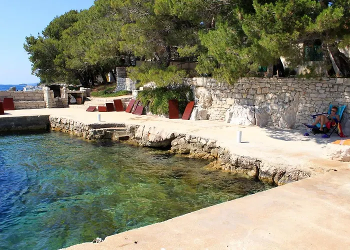 Dom wakacyjny Secluded Fisherman's Lavdara, Dugi Otok - 21569 *