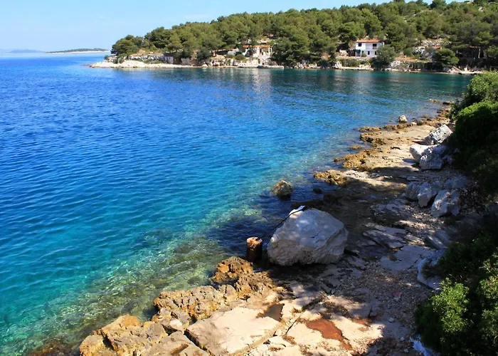 Dom wakacyjny Secluded Fisherman's Lavdara, Dugi Otok - 21569 Sali